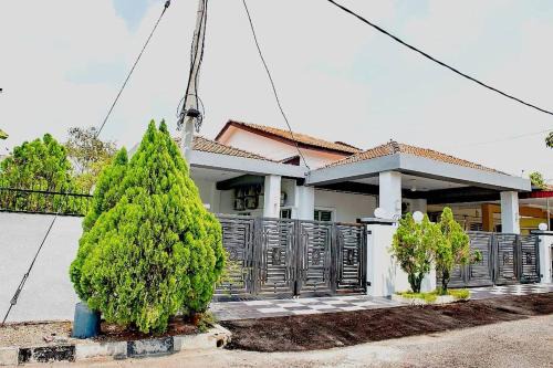 Central Seberang Perai House | De Luma Alma 9 bedroom with 8 bathroom