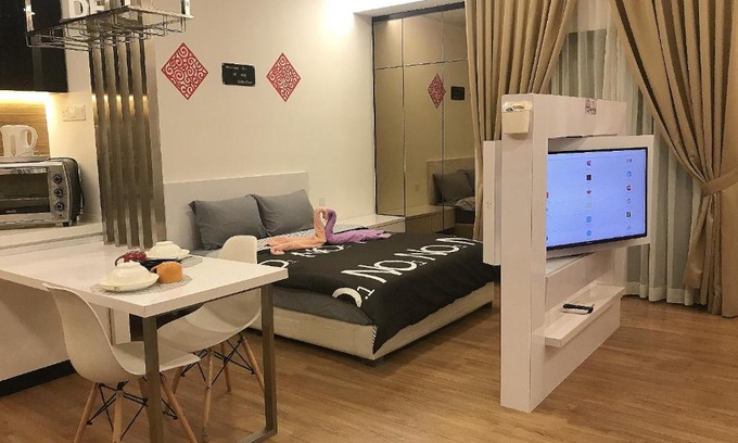 Seri Kembangan Apartment | De ONe HomeStay#Wifi#Netflix#Highfloor unit