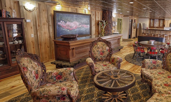 Deadwood House | Deadwood Historic Brothel - 5 BR 4 BA in downtown Deadwood - Sleeps 12 - parking