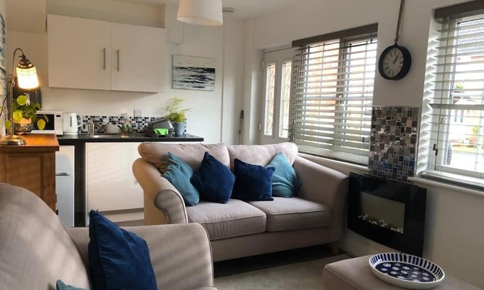 Higham Ferrers Apartment | Dease Manor