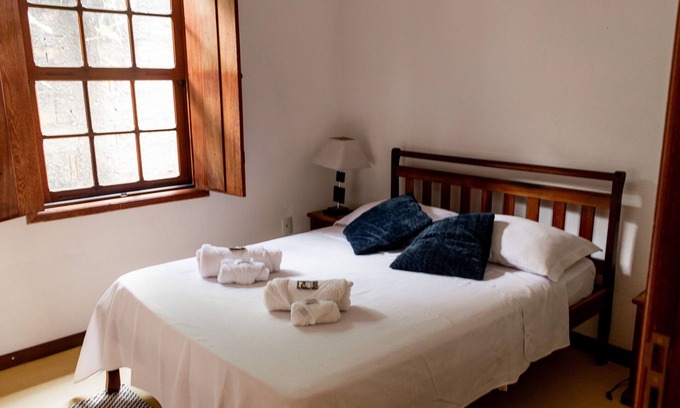 Tiradentes House | Deck House - Mountain View - Garage 2 cars nearby. Center - Barbecue Area