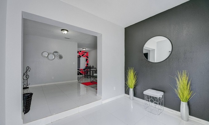 West Little River House | Deco Drive Miami Near Hard Rock Stadium South Beach Wynwood