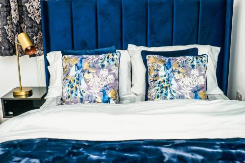 Custom House Bed & Breakfast | Decosy Apartment