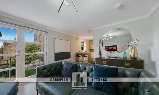 Central Aberdeen Apartment | Dee Street Suite | Grampian Lettings
