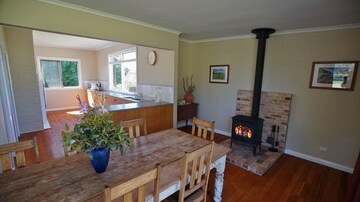 Deep Creek House | Deep Creek Homestead in Deep Creek