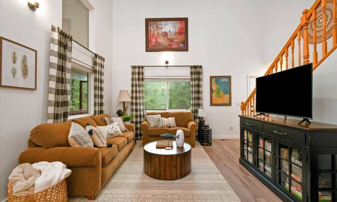 Cascade Apartment | Deer Ridge .