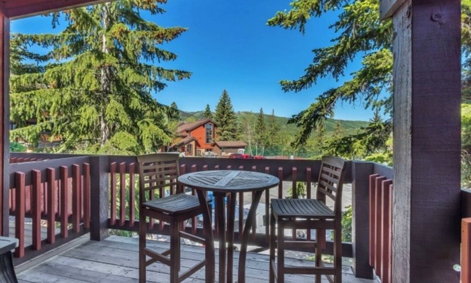 Deer Valley Condo | Deer Valley Ski In/Out Ridgepoint condo near Stein Eriksen Lodge and Silver Lake