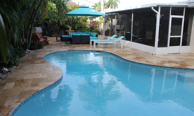 Deerfield Beach House | Deerfield Beach House and Poolnhttps:/my.matterport.com/show/?m=6txjncxb5Lo