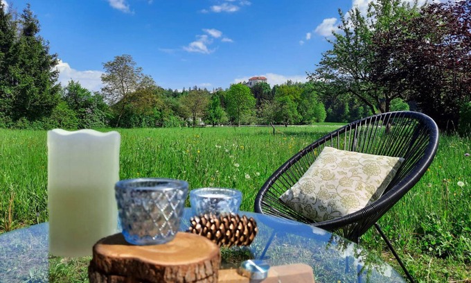 Bled Apartment | Deerwood-Holiday Cozy Apartment with Bled Castle View and Pretty Garden