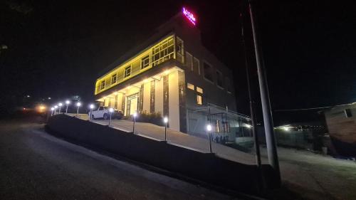 Luwuk Hotel | Dehills Hotel Luwuk