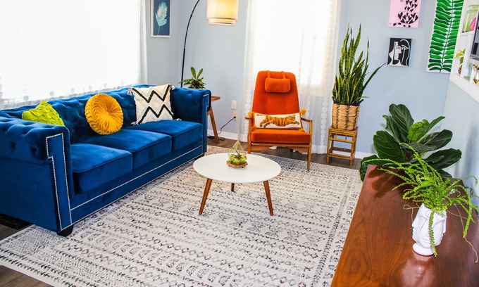 Amarillo House | DEJA BLUE *Mid-Mod House *2Br/1Ba/1Ga* Near I27/I40*