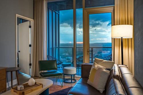 Rainey Street Historic District Apartment | Del Rio at the Rainey District