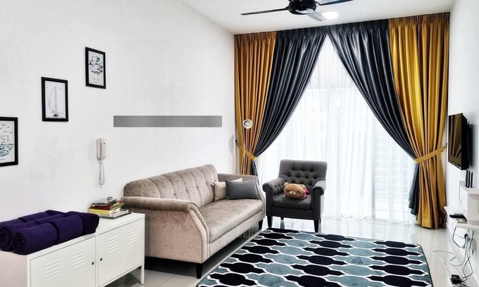 Kajang Apartment | Del's Guesthouse