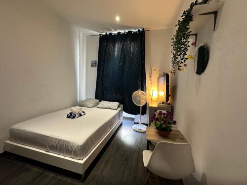 Lepante Quarter House | Delight room 1st door