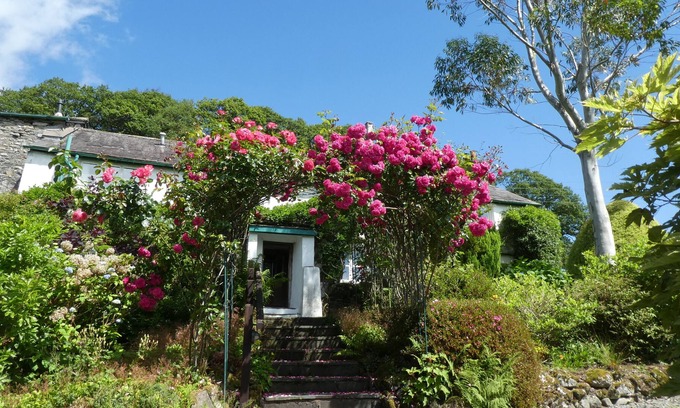 Coniston Cottage | Delightful 17C cottage, ensuites - idyllic setting, lovely garden, lake frontage