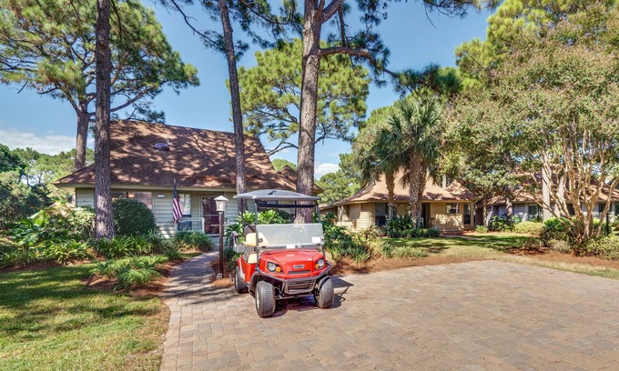 Miramar Beach House | Delightful 3 Bedroom Cottage in the Fairways with GOLF CART and Amenities!