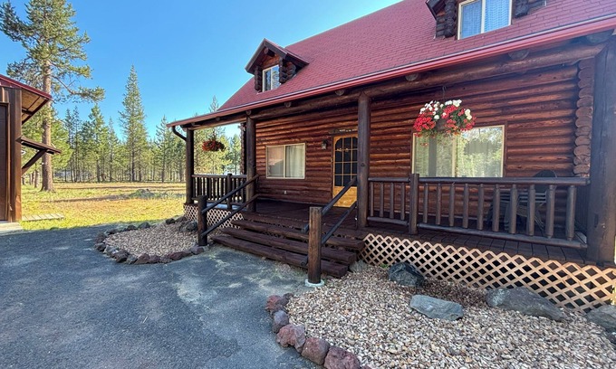 La Pine Cabin | Delightful 3-bedroom cabin in La Pine