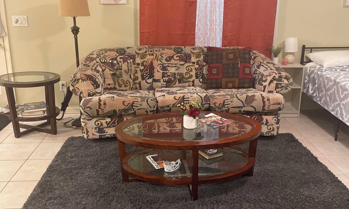 Cliftondale Apartment | Delightful Atlanta family- sized apt. Sleeps 6 & pet friendly.