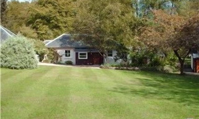 Auchenblae Cottage | Delightful detached sandstone cottage STB 4*
