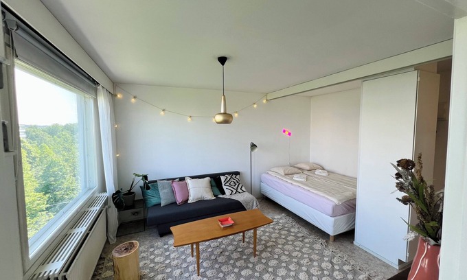 Tampere Apartment | Delightful downtown studio on the top floor