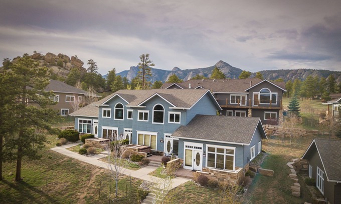 Stanley Hills Condo | Delightful home complete with fireplace, private hot tub, jetted tub, and views