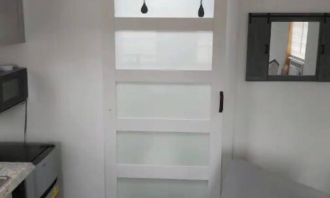 Overton House | Delightful kitchenette style tiny homes.