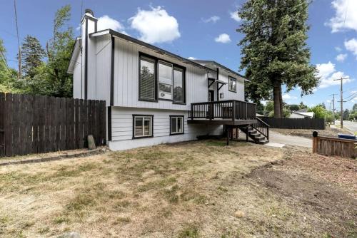 Coeur d'Alene House | Delightful Lake Escape in the Heart of Coeur d’Alene, Idaho