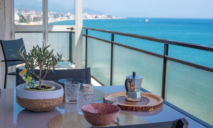 Savona Apartment | Delightful Suite by the Sea