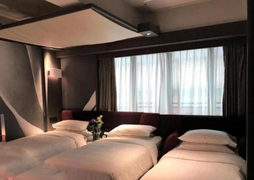 Tsim Sha Tsui House | Delta Lounge