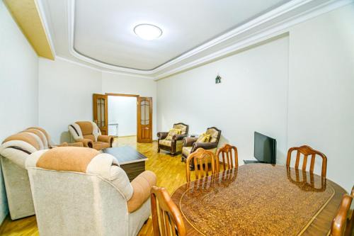 Nasimi Apartment | Delux apartment in city centr 36