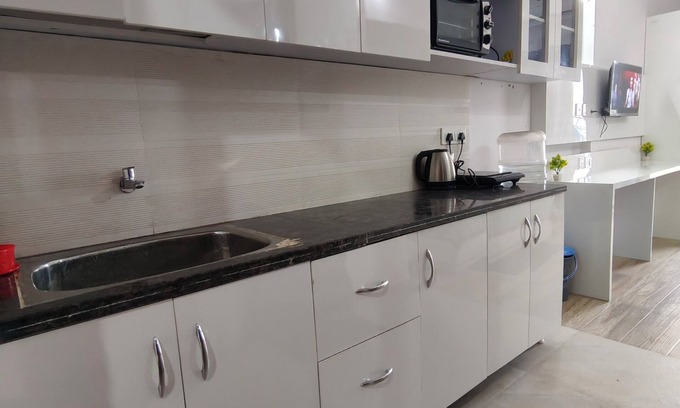 Greater Noida Apartment | Delux Suite