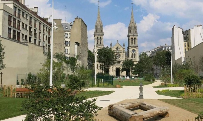 Quartier Saint-Ambroise Apartment | Deluxe 1 Bedroom Apartment in Bastille Marais