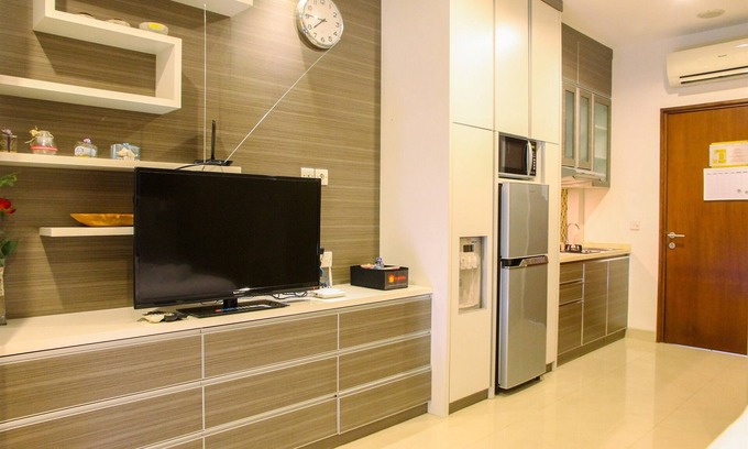 Pekayon Jaya Apartment | Deluxe and Modern Studio M Gold Tower Apartment