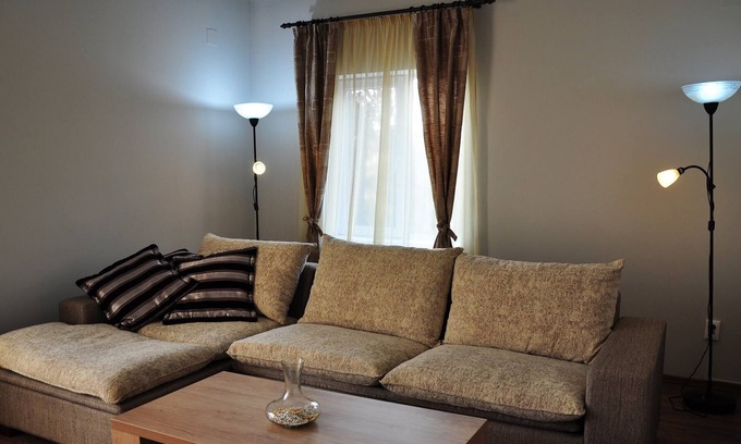 Baia Mare Apartment | Deluxe apartment with fully equipped kitchen, located in a house.