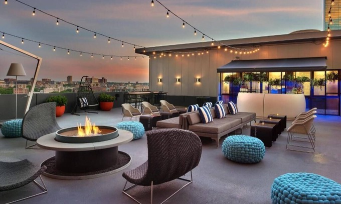 Bay Village Hotel | Deluxe Back Bay View Room King Bed, Revere Hotel, Pet-Friendly, Rooftop Bar
