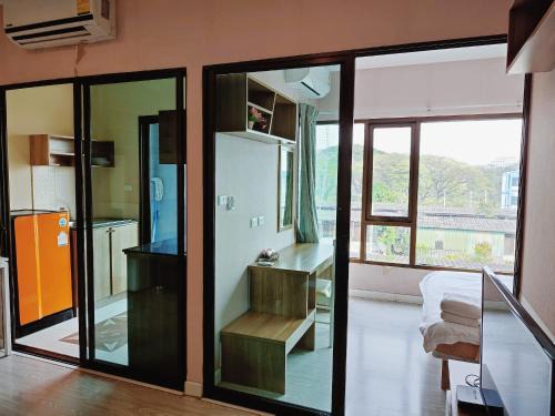 Chang Khlan Apartment | Deluxe Room at Tree Boutique Condo by Suwan Style Agency