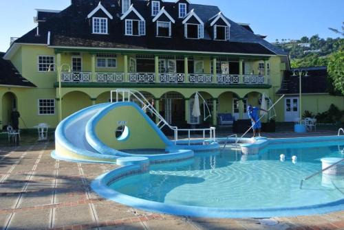 Ocho Rios Apartment | Deluxe SandCastles Condos