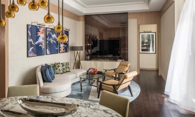 Trade Center House | Deluxe Terrace one Bedroom King Suite Near Difc Gate Village By Luxury Bookings