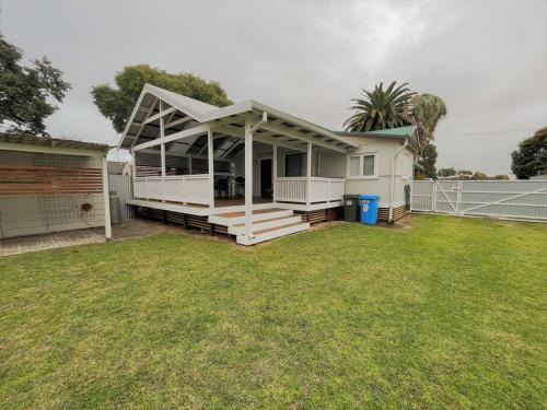 Esperance House | Dempster House
