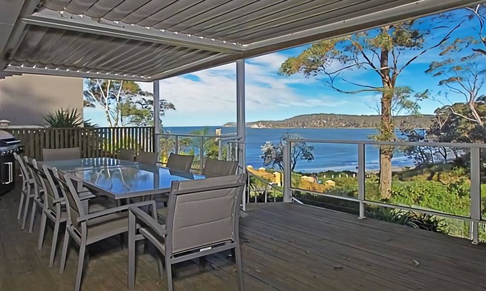 Denhams Beach House | Denham Avenue Whole House Beachside Escape