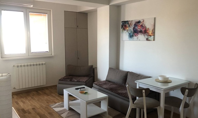Kisela Voda Apartment | Denis inn 2 Skopje Centar apartments with private parking garage