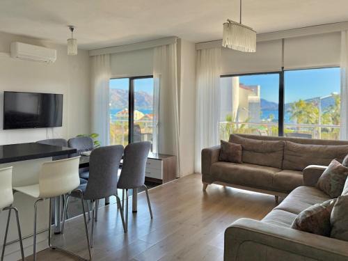 Marmaris City Center Apartment | Deniz Manzaralı, Plaja 100 Metre, Luks Daire 3