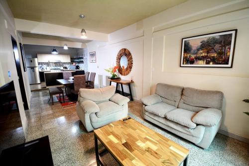 Oaxaca Apartment | Departamento Runa, amplio, bonito y acogedor, completo de 2 recámaras y 3 camas matrimoniales