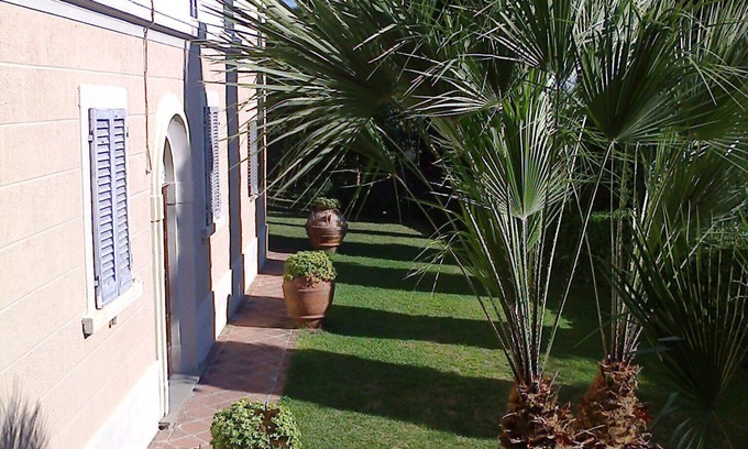 Lorenzana Apartment | DEPENDENCIES OF VILLA GHEZZI - Ground Floor - Two-room apartment