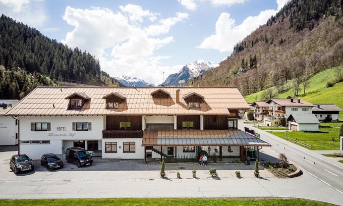 Klosterle Hotel | der klostertalerhof