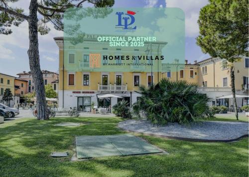 Desenzano del Garda City Centre Apartment | DesenzanoLoft Official Partner Homes & Villas by Marriott Bonvoy - Palazzo Visconti Luxury Suite