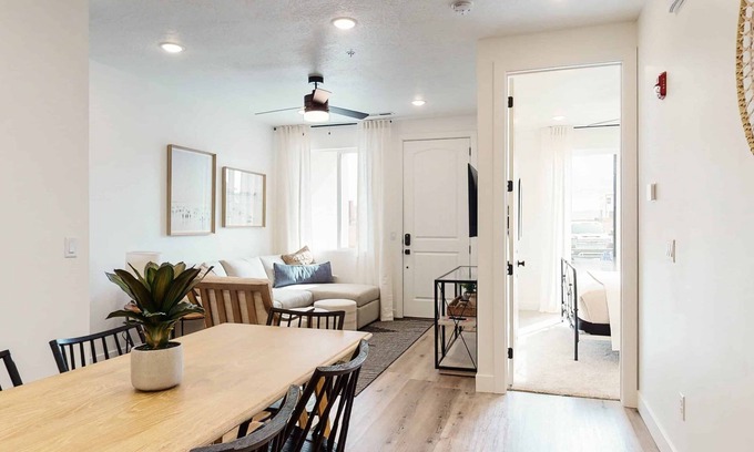 St. George Condo | Desert Memories: Desert Color Lagoon + Beaches