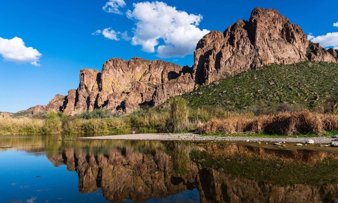 Mesa House | Desert Oasis |East Mesa |7 Person Hot Tub |Guest Suite/BBQ |Bell Bank/QC/Mesa airport 7-15 Min Drive