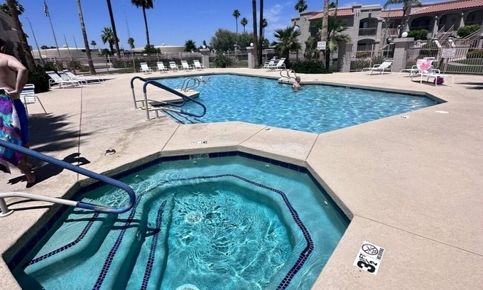 Greenway Palms Condo | Desert Oasis!