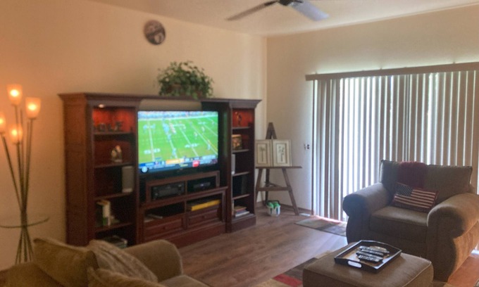 Palm Springs Bed & Breakfast | Desert Princess Cc And Resort, On Golf Course, W/Mountain Views